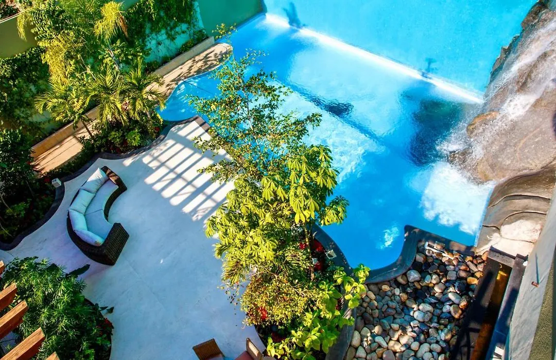 Luxury Waterfall Suite Overlooks The Impressive 60 Feet High Waterfall-1