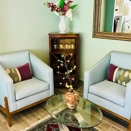 Room In Apartment - Ocean Frontage Two Bedroom Family Compound With Full Kitchen-3